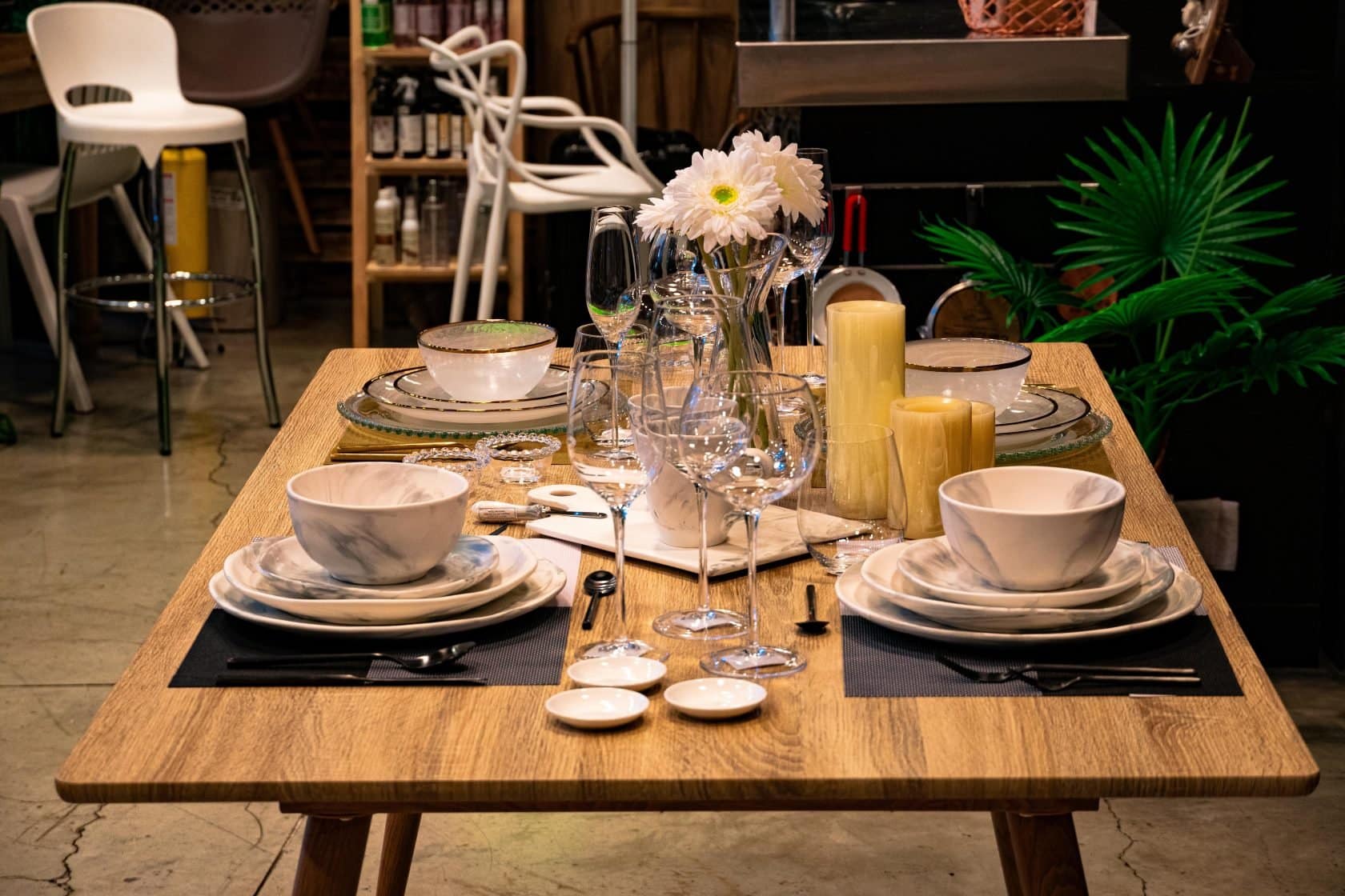 Decoración de mesa junto con Ambiente Gourmet